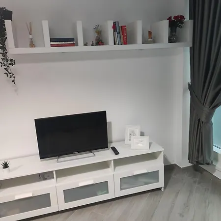 Mamba House - 200 Mt Dal Mare